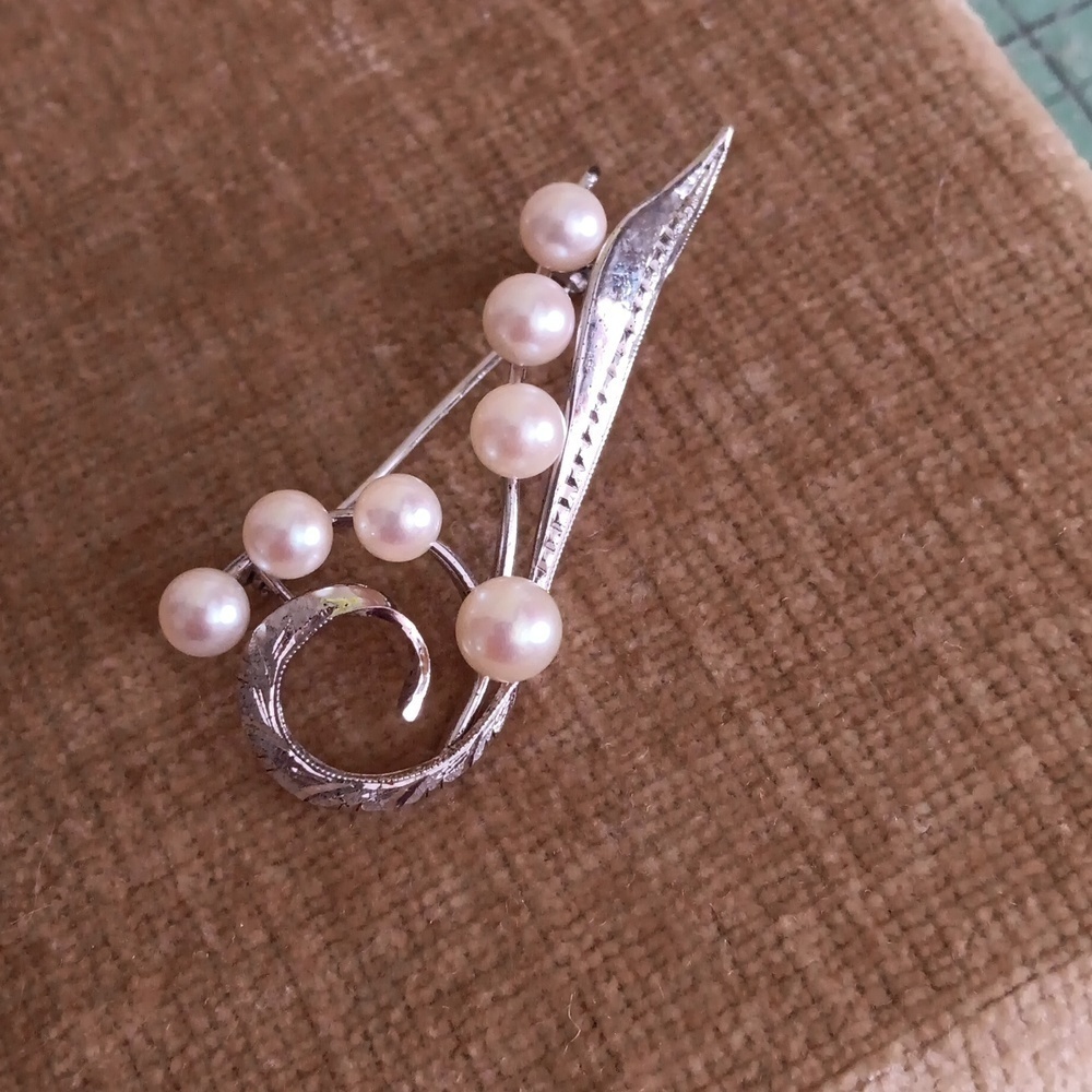 Silver Faux Pearl Brooch